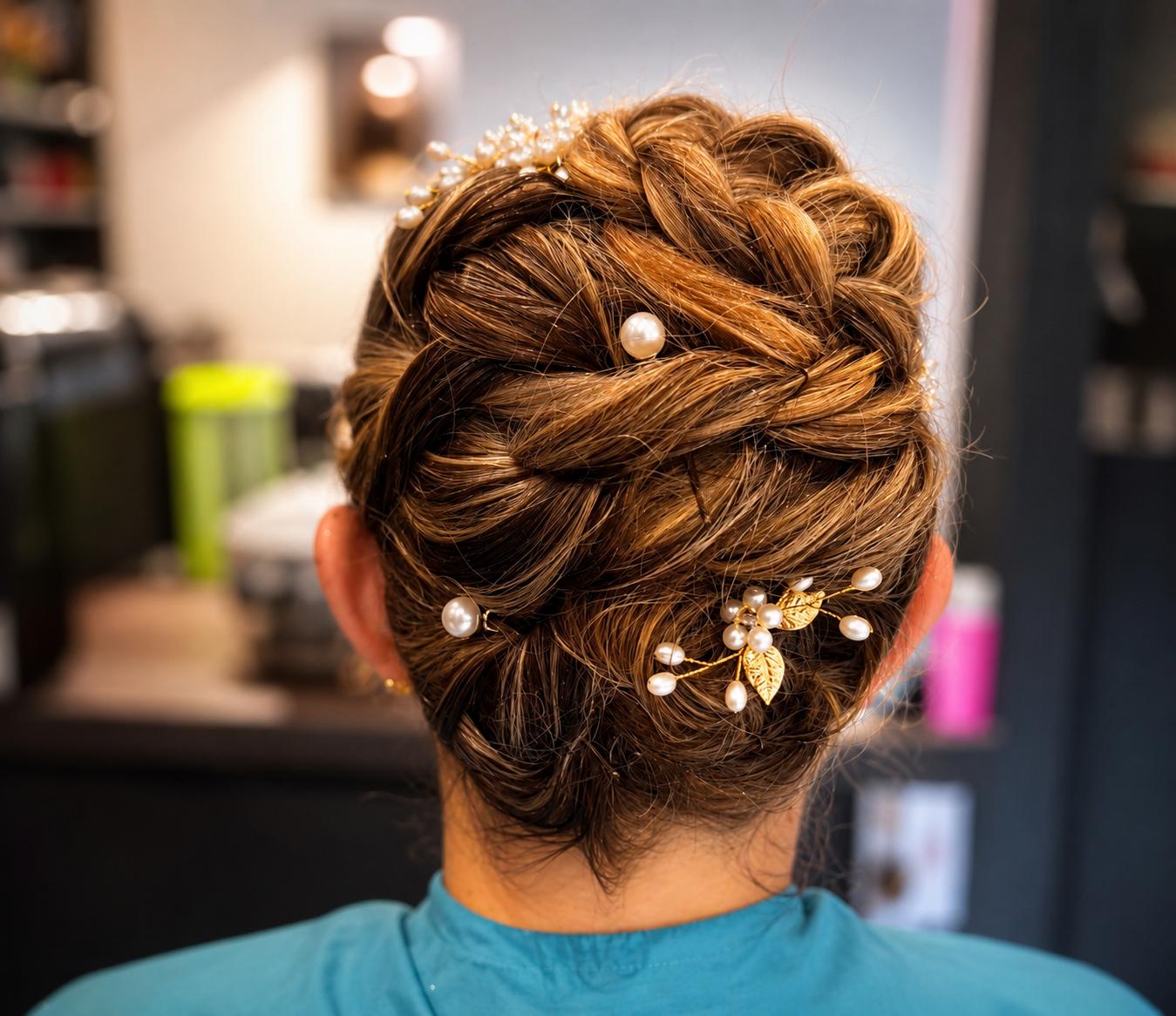 Chignon de mariée avec accessoires perlés - Raph'al coiffure Ozouer-le-Voulgis
